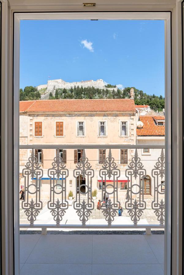 Apartments Villa Tudor 2 Hvar Town Exterior photo